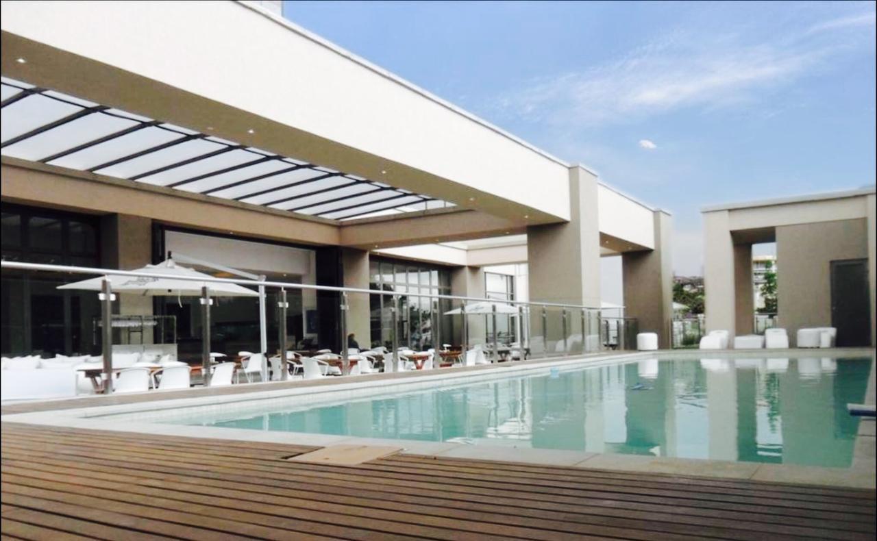 615 Sandton Skye 约翰内斯堡 外观 照片